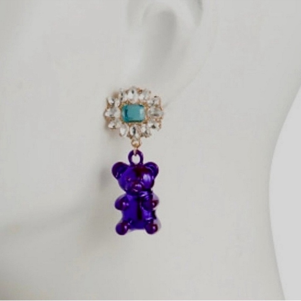 NWT Betsey Johnson
Gummy Bear Gem Drop Earrings